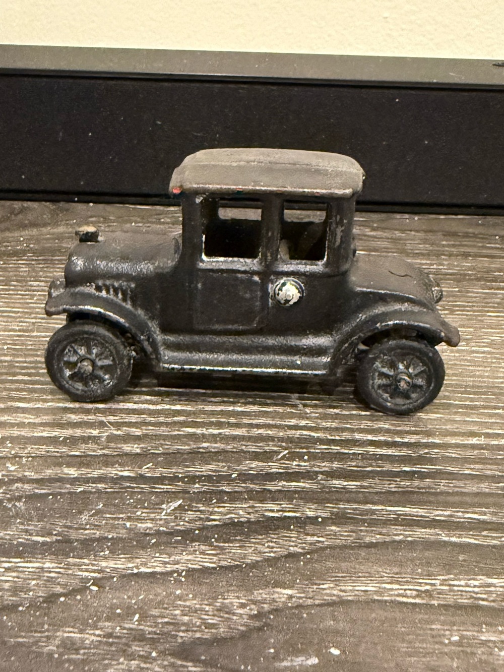 Model T toy car vintage cast iron black mid 20th century Hubley